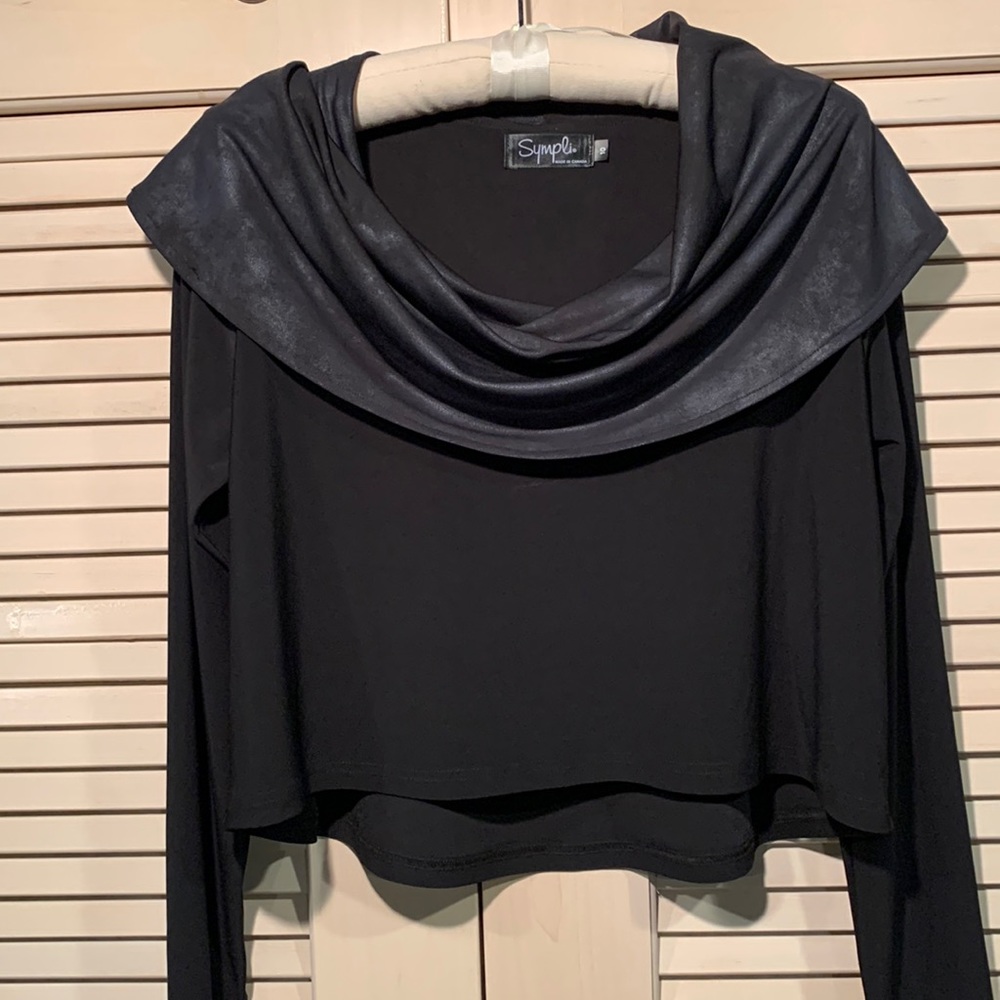 Sympli cowl crop topper